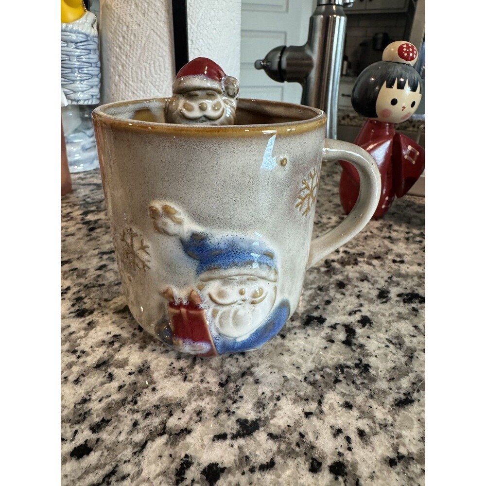 Vintage Stoneware Glazed Santa Coffee Mug Brown Red White Christmas Hot Coco Mug